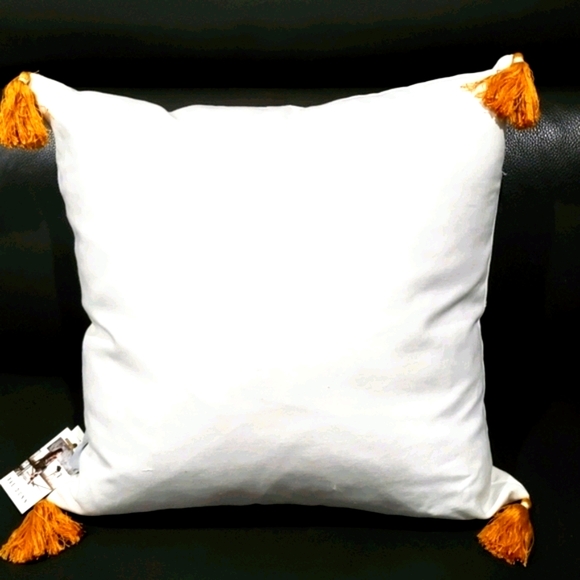 Rae dunn Pillow Happy Spring - Picture 5 of 5